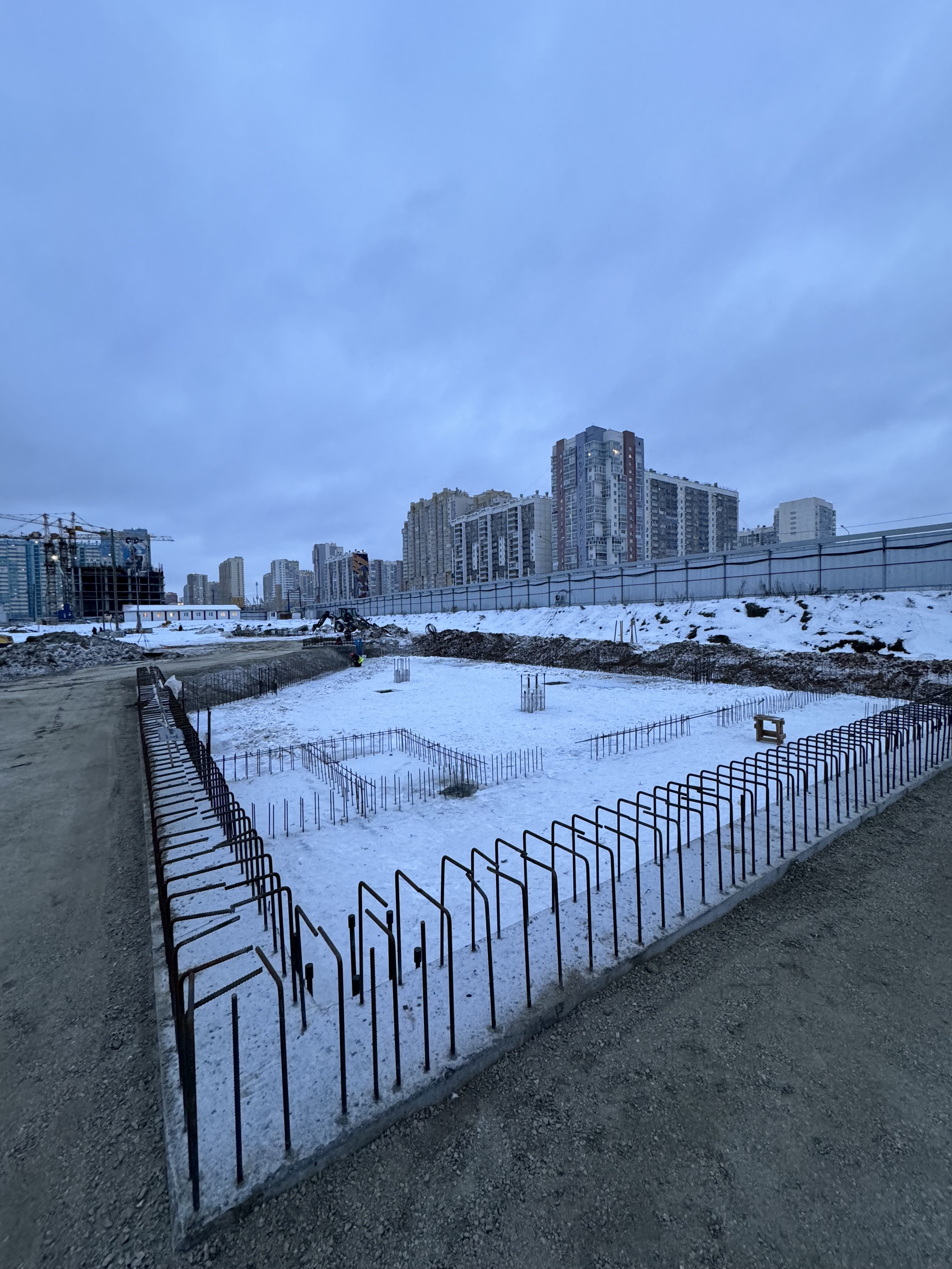 Крытый футбольный манеж