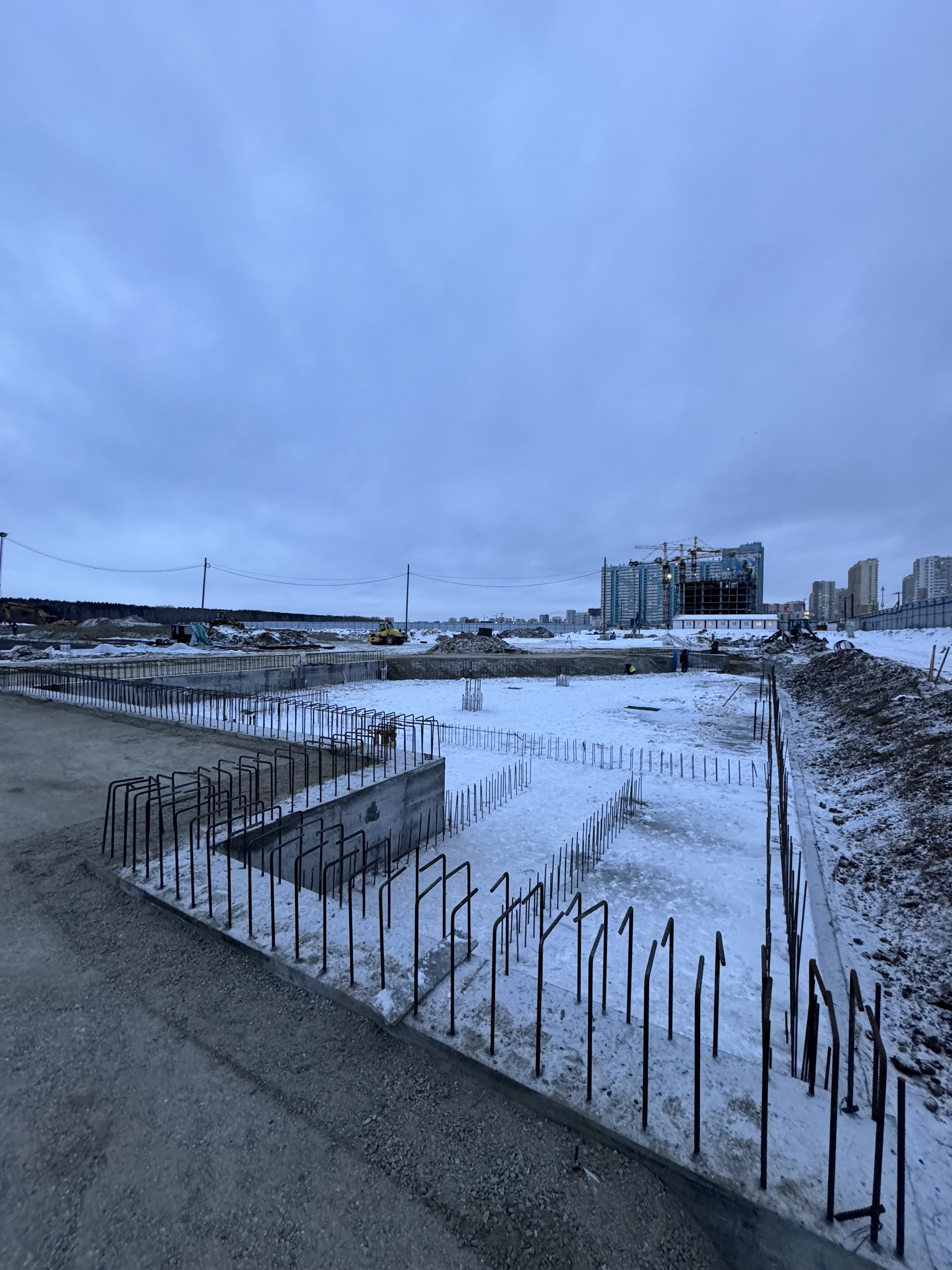 Крытый футбольный манеж