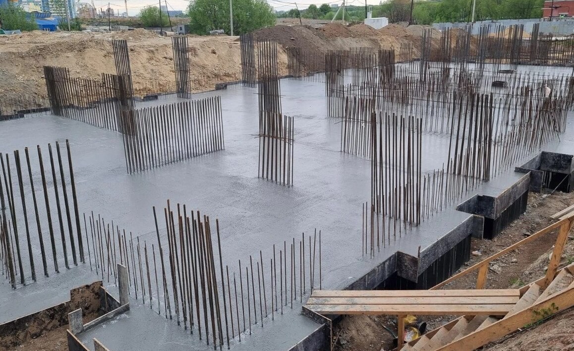 Микрорайон IV жилого района на ул. Университетская Набережная. Жилой дом № 18.