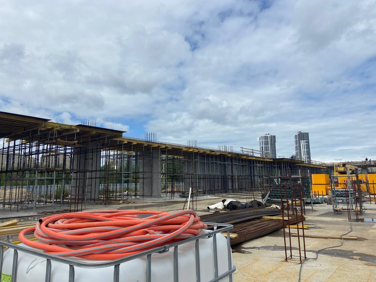 Аквапарк "Большая вода"