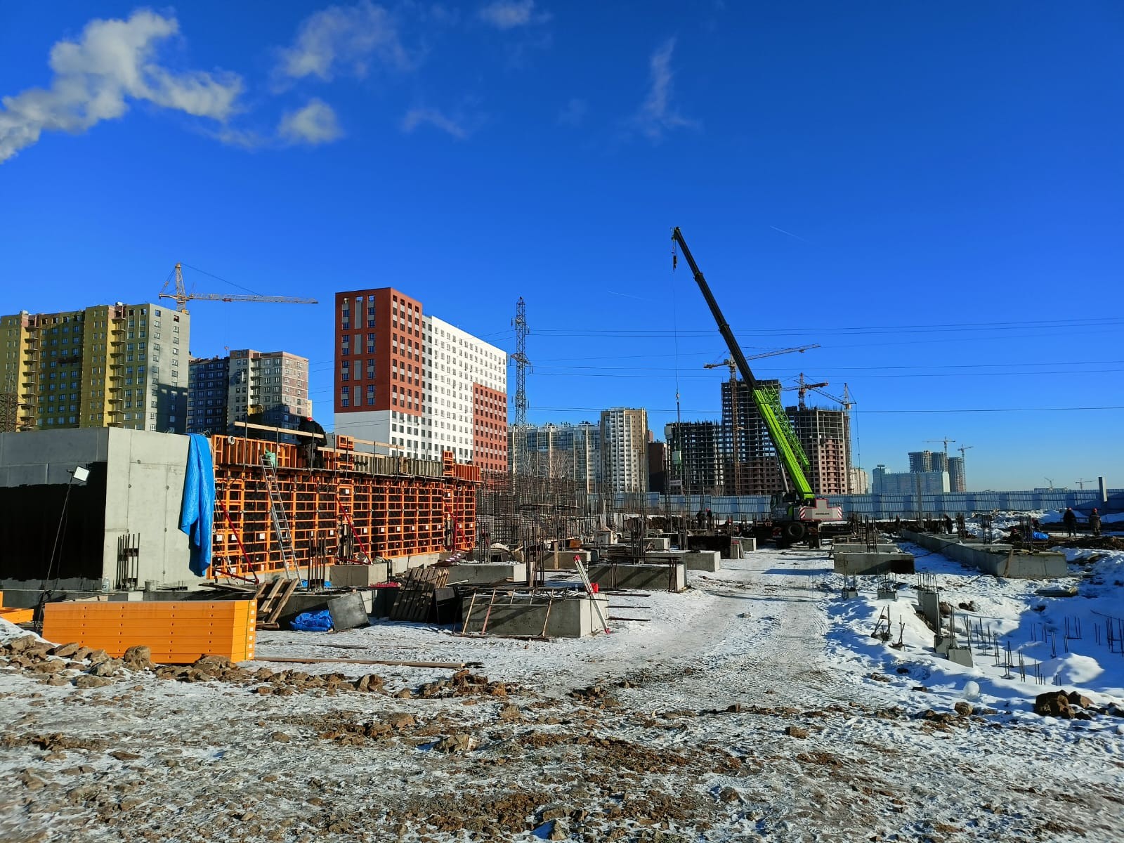 Многоэтажная автостоянка