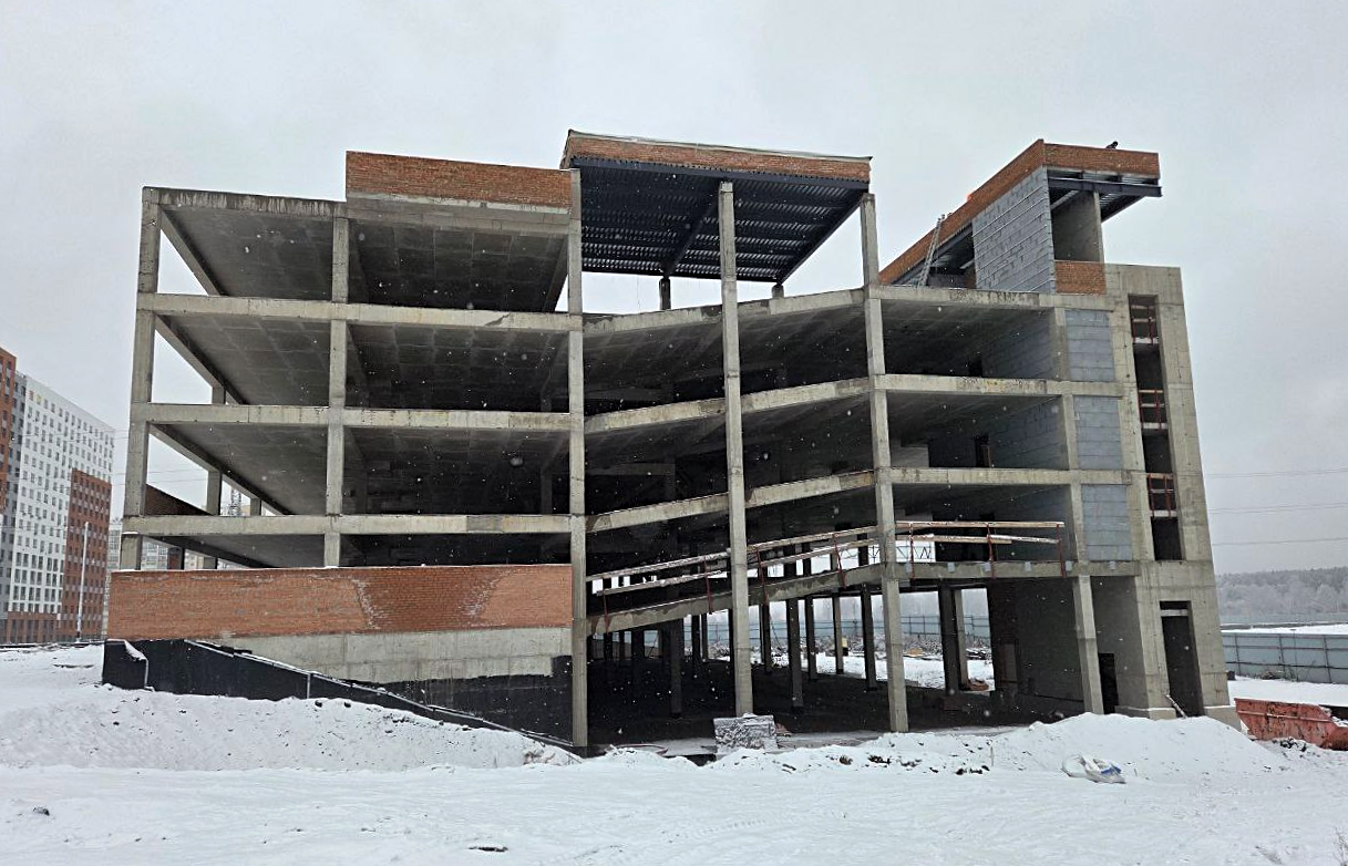 Многоэтажная автостоянка